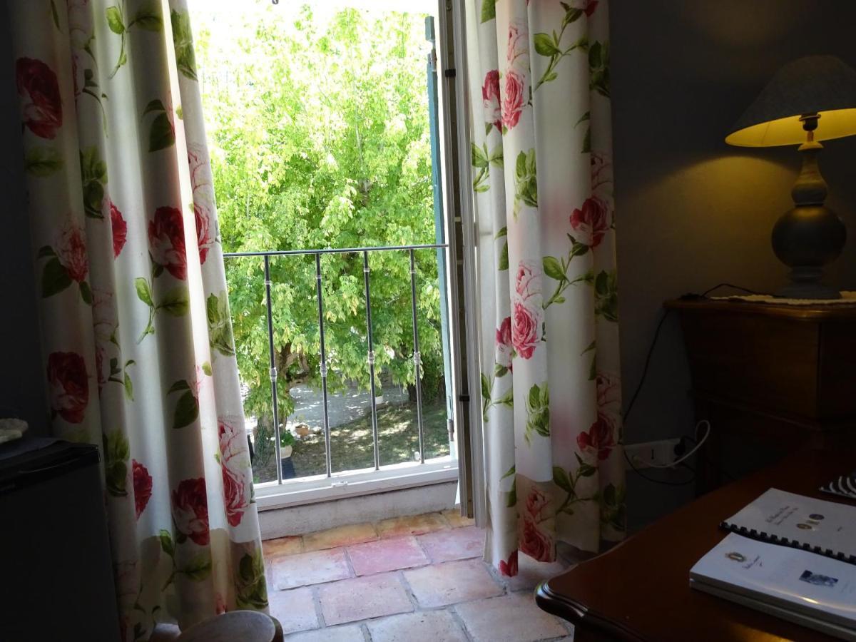 Bastide Des Princes B&B Caderousse Extérieur photo