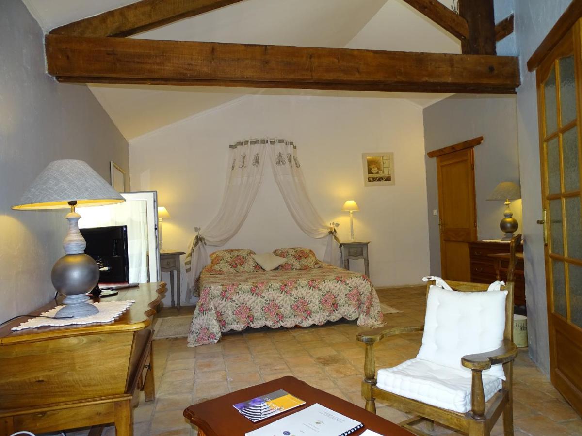 Bastide Des Princes B&B Caderousse Extérieur photo