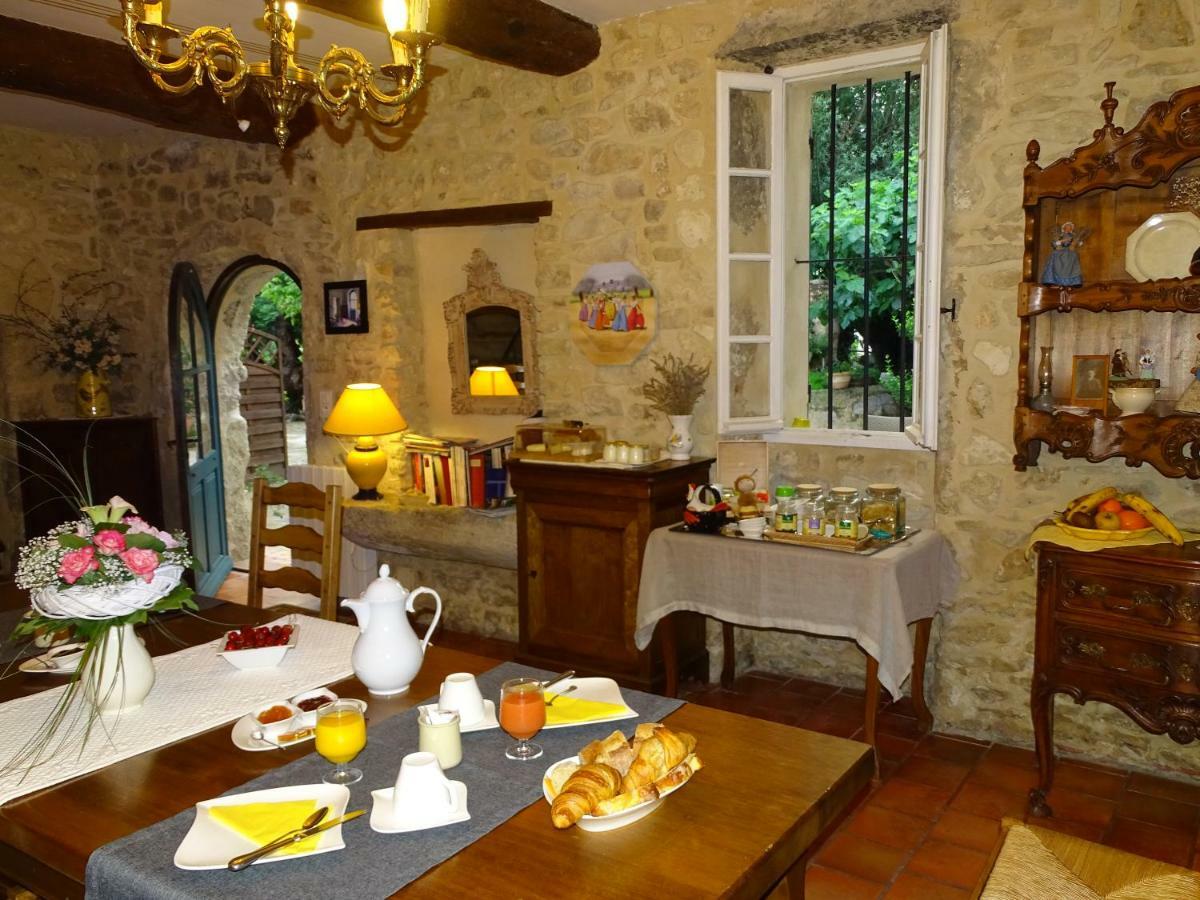 Bastide Des Princes B&B Caderousse Extérieur photo